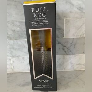 New in box/Drybar Full Keg Boar Bristle /Round/2.75